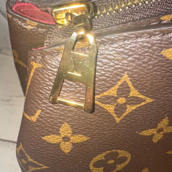 Louis Vuitton Grand Palais - Picture 7 of 7